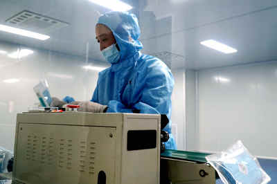 科技賦能，智造健康——媒體團(tuán)探訪寧夏藥械企業(yè)，見(jiàn)證計(jì)算機(jī)技術(shù)如何重塑生產(chǎn)全流程